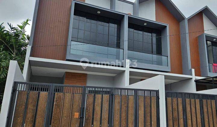 Dijual Rumah Baru Smart home di Kav DKI Meruya Utara 1