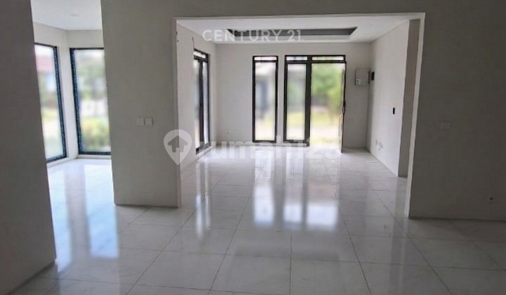 Rumah Hoek Terawat 2 Lantai Siap Huni Kota Baru Parahyangan Kbp
