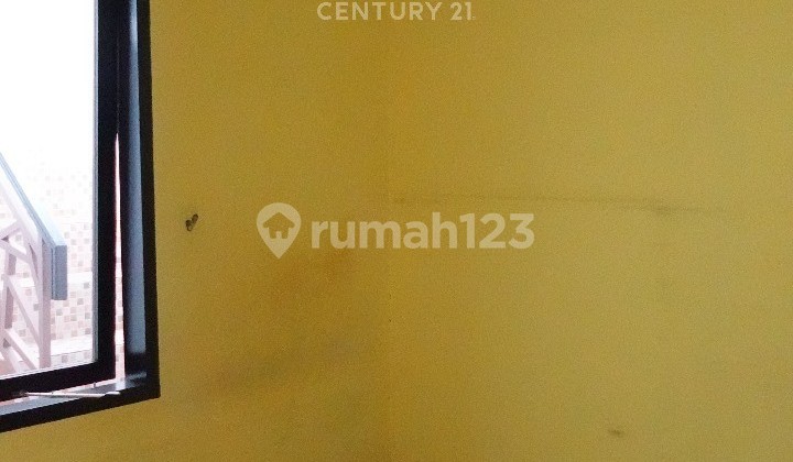 Two-Story HouseWell-Maintained Newly Renovated In Cisaranten Antapani 2