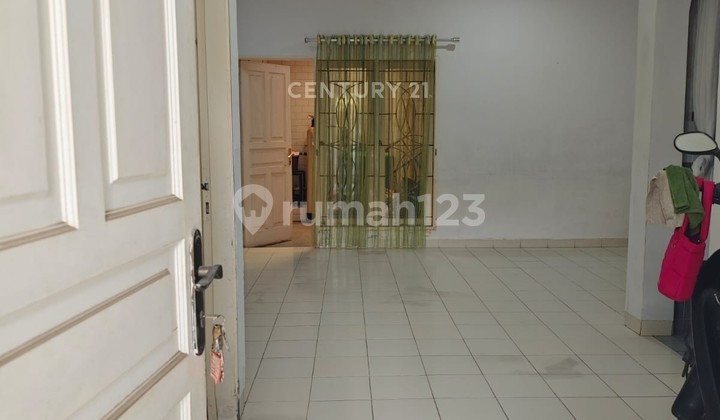 Rumah Siap Huni 3 Kamar Boulevar Hijau Harapan Indah Jual Cepat 2