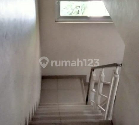 Rumah Full Furnished di Padasuka Cimenyan 2 Lantai Jual Cepat 2