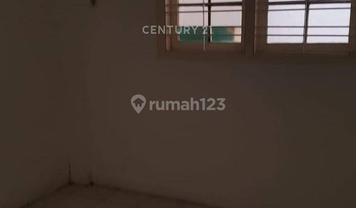 Rumah 6 Kamar 2 Lantai Daerah Buah Batu Dekat Griya 2