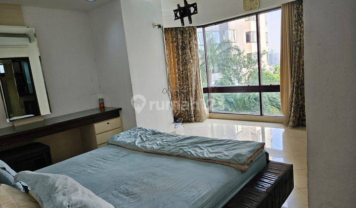 Dijual Apartment Condominium Taman Anggrek Full Furnished View Pool, Jakbar 1