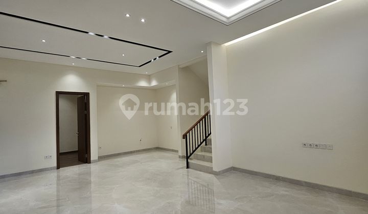 For Sale Modern House SHM Ready to Occupy The Icon BSD City Tangerang 2