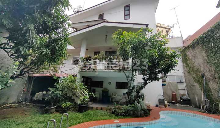 For Sale Luxury House with Swimming Pool in Sunter For Sale Luxury House with Swimming Pool in Sunter