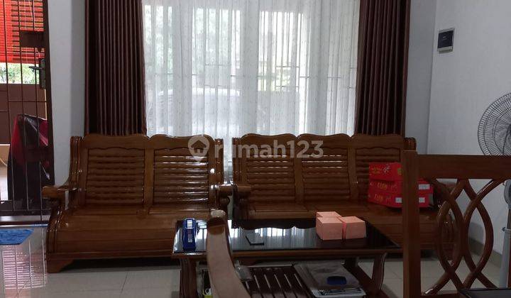 Dijual Rumah 2lt 4kt 2km Full Furnished SHM di Regency Melati Mas 1