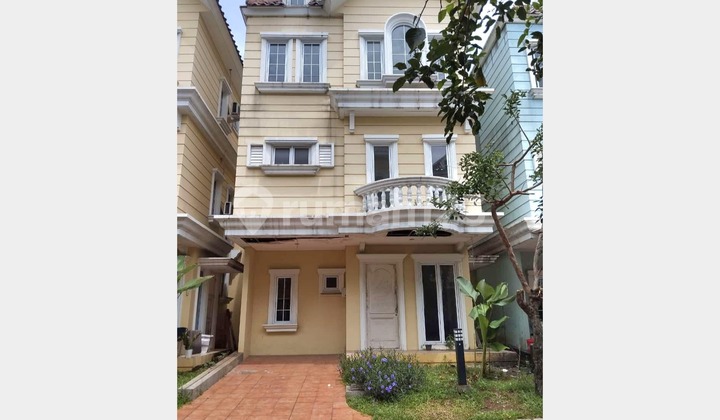 Rumah Montana Village 3 Lantai Gading Serpong, Tangerang