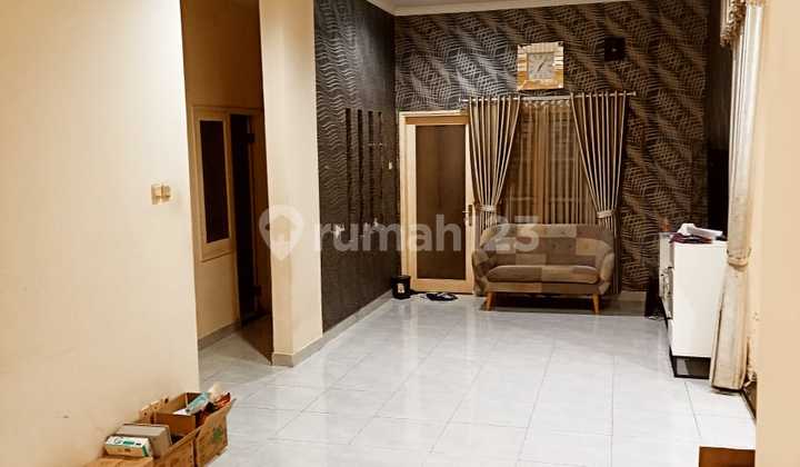 Rumah Bagus Semi Furnished SHM Serpong Villa Melati Mas, Tangerang Selatan 2