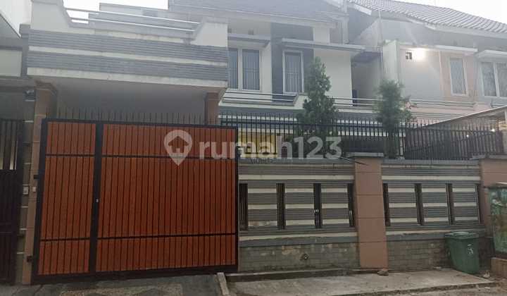 Rumah Bagus Semi Furnished SHM Serpong Villa Melati Mas, Tangerang Selatan