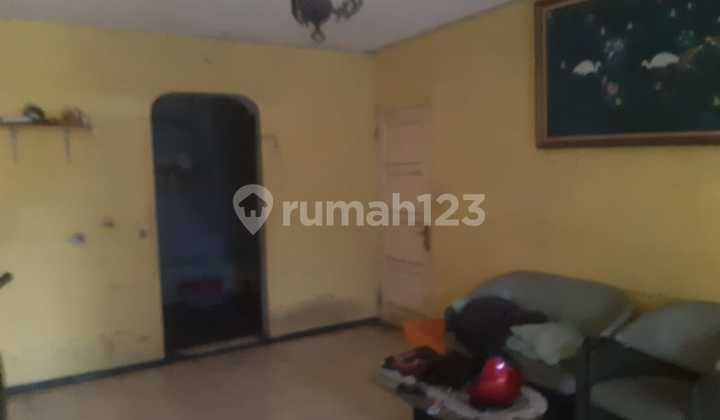 Rumah Strategis Banyak Kamar Pusat Kota Solo 2