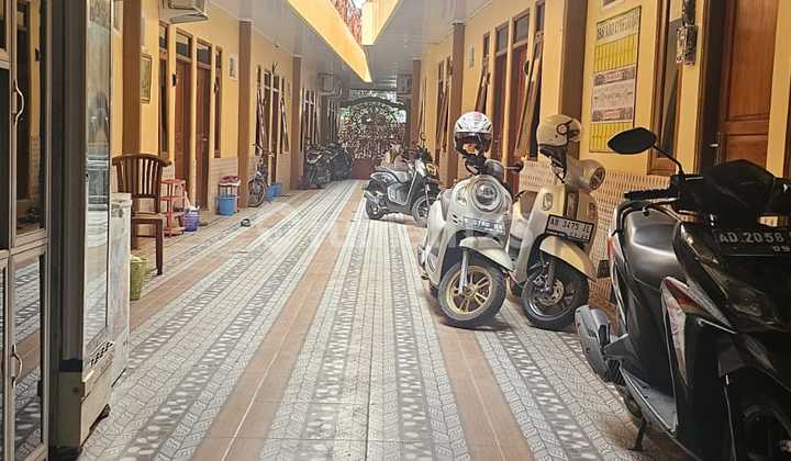 Rumah Kost Mewah 3 Lantai Full Penghuni Dekat Kampus Rumah Kost Mewah 3 Lantai Full Penghuni Dekat Kampus