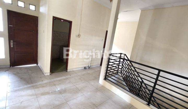 RUMAH BANYUANYAR 2 LANTAI 2