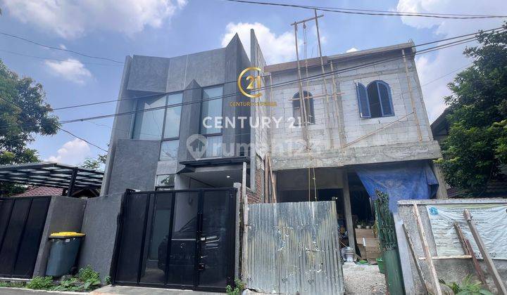 Dijual Rumah Pembangunan 80%  Harga Murah  Di Veteran Bintaro 1