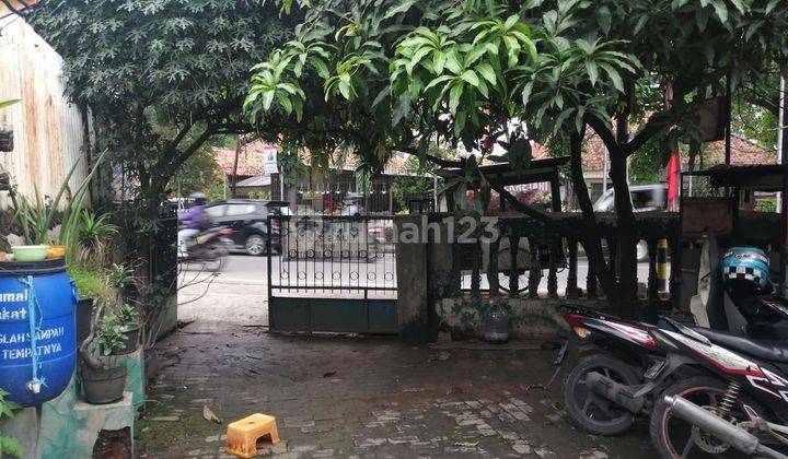 Di jual rumah pinggir jalan 232 m di pusat nya kota tangerang 1