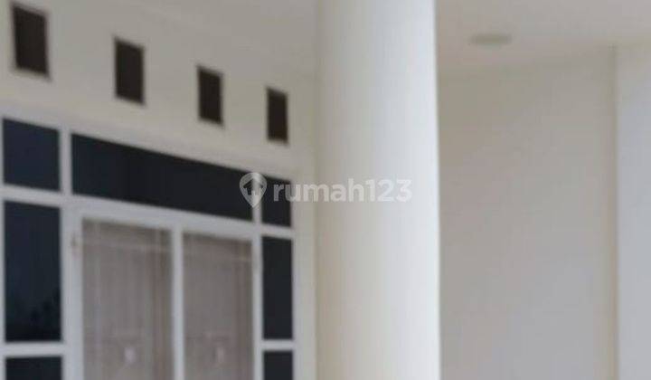 Di jual cepat rumah 2 lt di perum  vila tomang baru tangerang 2