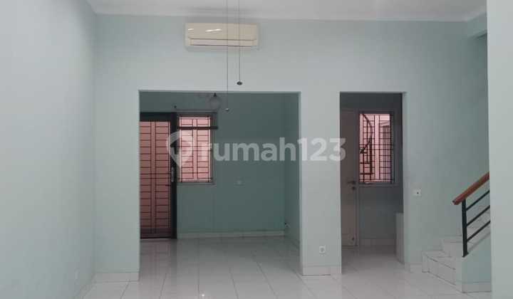 Disewakan Rumah Siap Huni di Cluster Topaz Phg Summarecon Serpong 2