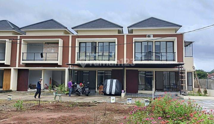 Rumah 2 lantai di Cilodong Depok Pinggir jalan raya utama 2