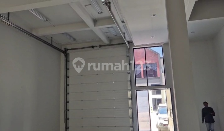 Warehouse for Rent in Bizpark Pik2 Warehouse, Tidy and Clean, Size 9X20.