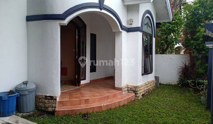 Rumah 2 Lantai di Gatsu Timur dekat Living World dan Sanur 2