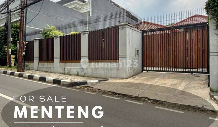 Rumah siap huni di pinggir jalan di menteng 1