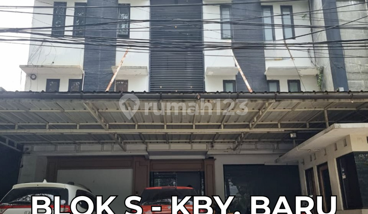 Rukan 3,5 Lantai Lokasi Strategis di Blok S - Kebayoran Baru 1