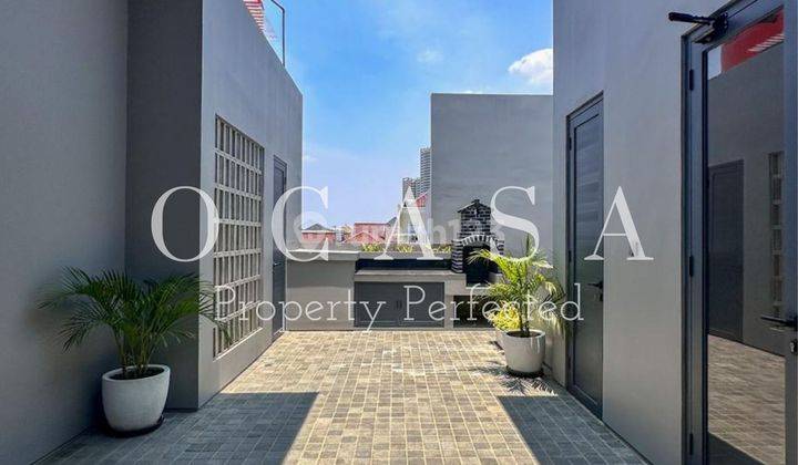 Rumah Modern Mininalis Siap Huni Lokasi Strategis Di Pondok Indah 2