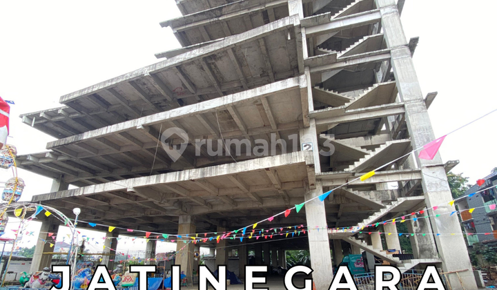 Gedung 9 Lantai Hadap Timur Komersial Area di Otista - Jatinegara