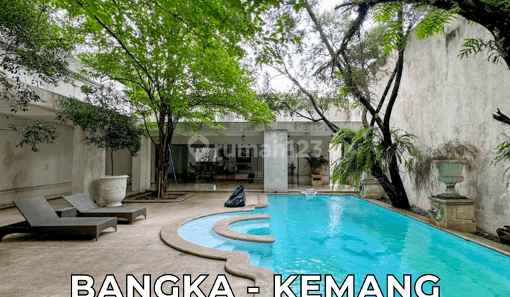 Jual Cepat Rumah Modern Classic Bentuk Tanah Ngantong di Kemang 1