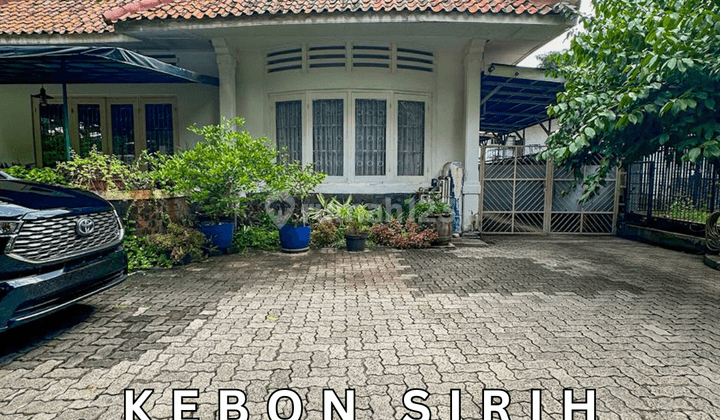 For Rent Rumah Tua Terawat Jaman Belanda di Kebon Sirih 1