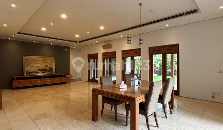 Rumah Tropical Design Hadap Timur Dalam Townhouse di Bintaro 2