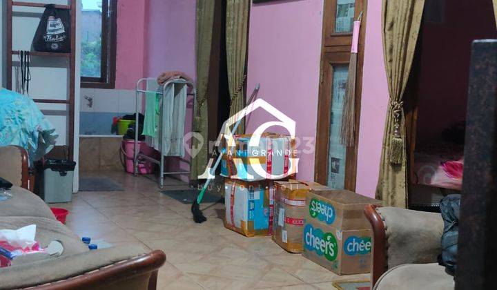 Rumah 3 Lantai Furnished di Simpang Kepuh Sukun Malang 2