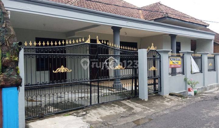 Rumah Luas SHM di Kebon Agung Singosari Malang 1