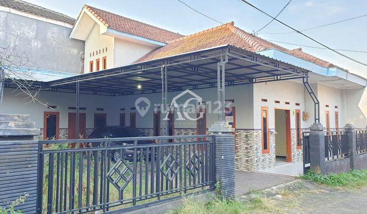 Rumah 2 Lantai Siap Huni di Sisir Batu Malang 1