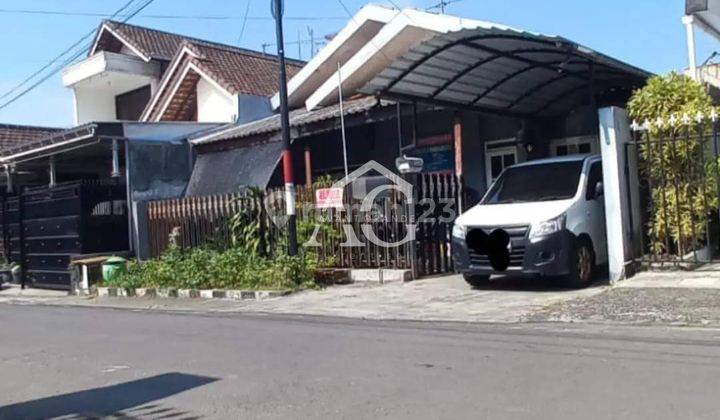 Rumah SHM di Perum Bukit Hijau Tlogomas Malang 1