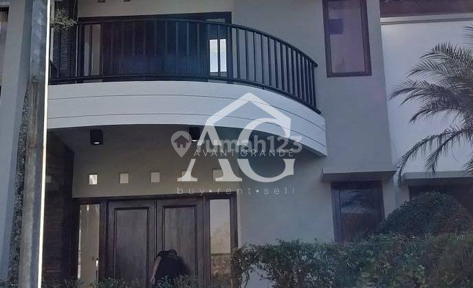 Rumah Mewah Bagus 2 Lantai di Perum Villa Puncak Tidar Malang 1