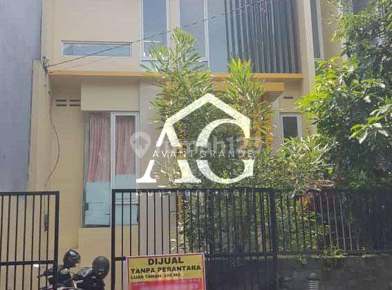 Rumah 2 Lantai SHM Siap Huni di De Casablanca Residence Malang 1