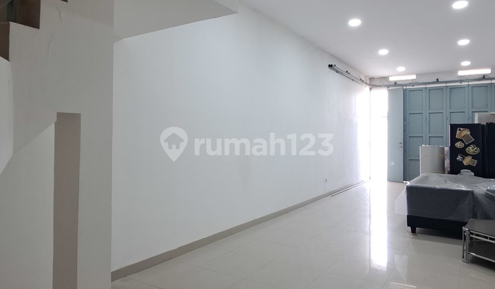 Ruko Baru Cocok Untuk Usaha Dan Kantor Ruko Baru Cocok Untuk Usaha Dan Kantor