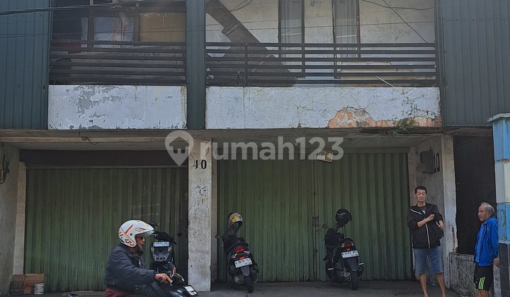 House Can Be For Business In Holis Wing House Can Be For Business In Holis Wing