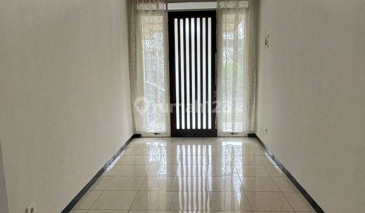 Rumah Cantik Di Salah Satu Clustet Terbaik Di Kota Baru Parahyangan 2