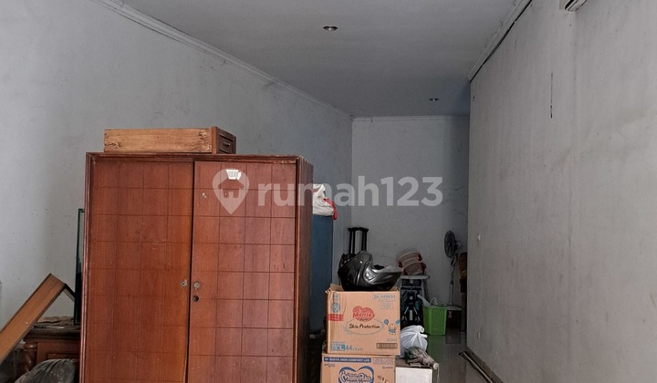 3-Story Shop House on Main Road, Sumbersari, Bandung