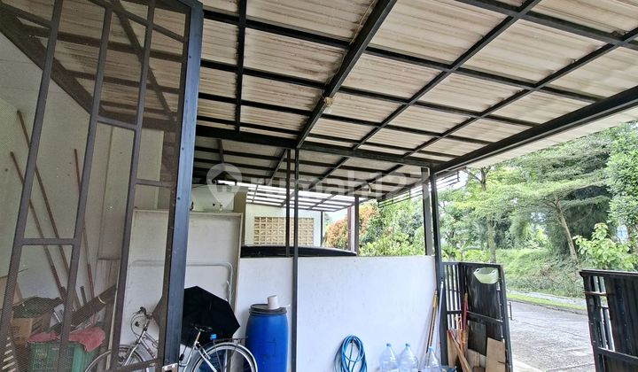 Rumah Depan Taman Siap Huni Taman Holis Indah