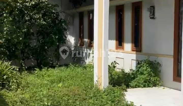 Rumah Nyaman Dan Luas Di Cluster Terbaik Taman Holis Indah