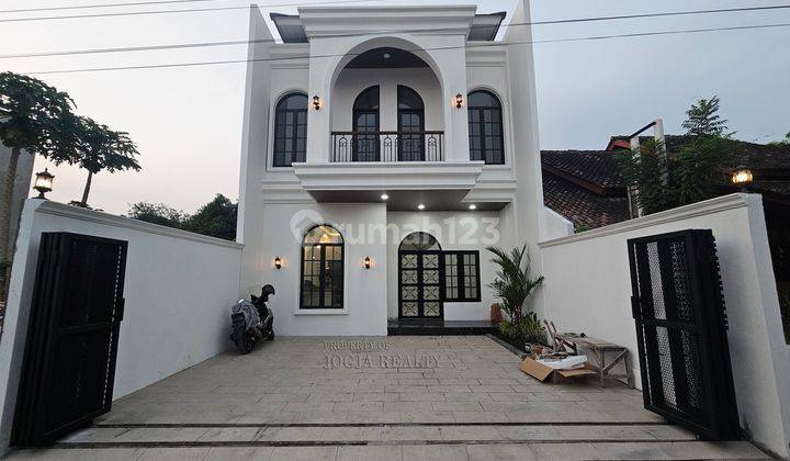 Rumah Mewah SHM Jalan Raya Tajem Sekolah Budi Mulia Maguwoharjo 2