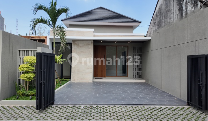 Rumah Cantik Siap Huni SHM Purwomartani Dekat Exit Tol Kalasan 