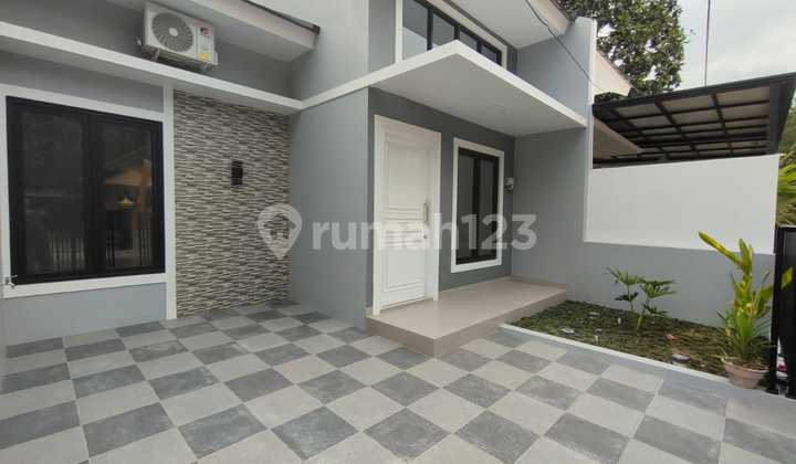 Beautiful House with SHM Ready to Occupy Purwomartani 15 Minutes to UPN Campus 2