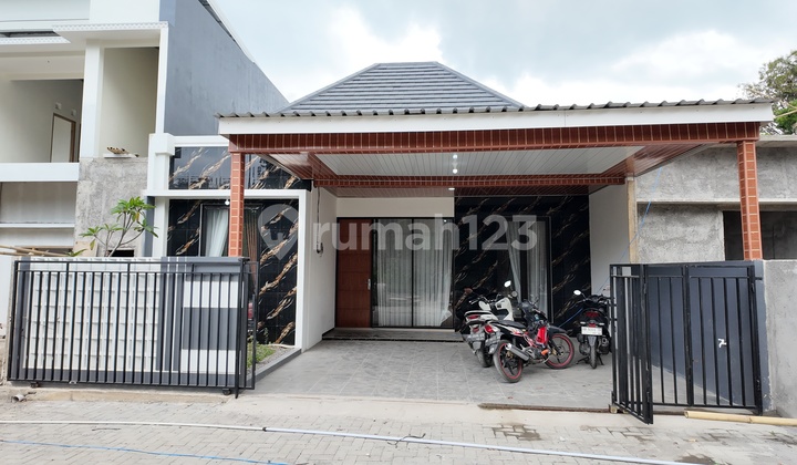 Rumah Modern Furnished Jalan Kaliurang Dekat UII 