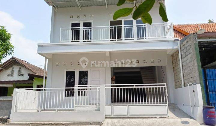 Dijual Rumah 2 Lantai Untuk Usaha Strategis Super Rame 1