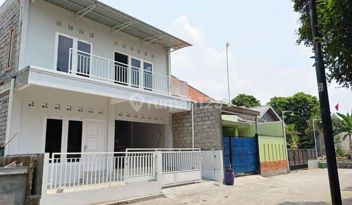 Dijual Rumah 2 Lantai Untuk Usaha Strategis Super Rame 2