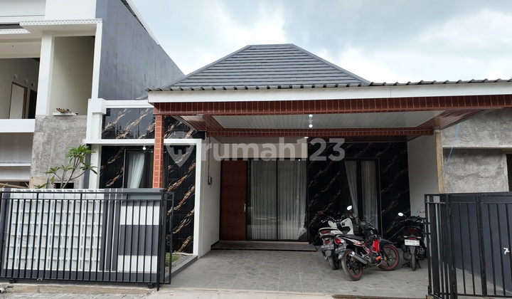 Rumah Modern Furnished Jalan Kaliurang Dekat UII  2