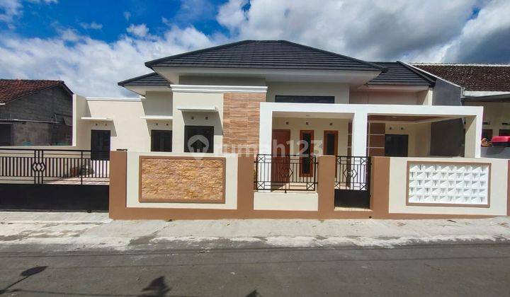 Rumah Cantik Tanah Luas SHM Purwomartani Kalasan Yogayakarta 1